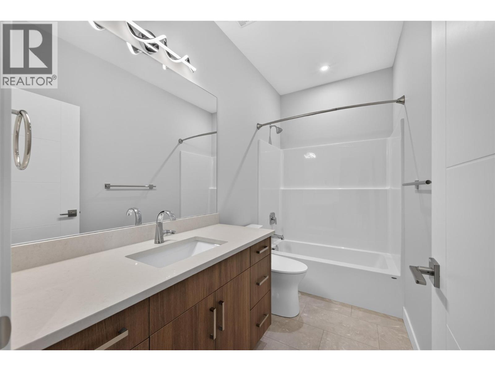 2009 39 Avenue Unit# 3, Vernon