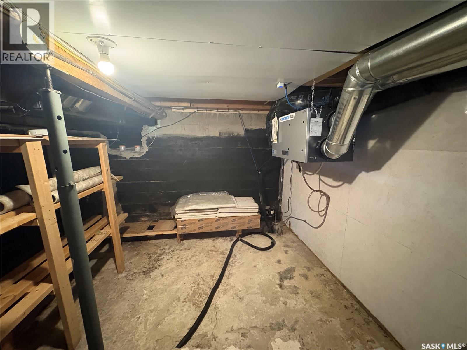 511 Road AVENUE E - Image 31