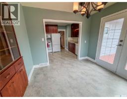 Kitchen - 228 8th Avenue E, Melville, SK S0A2P0 Photo 10