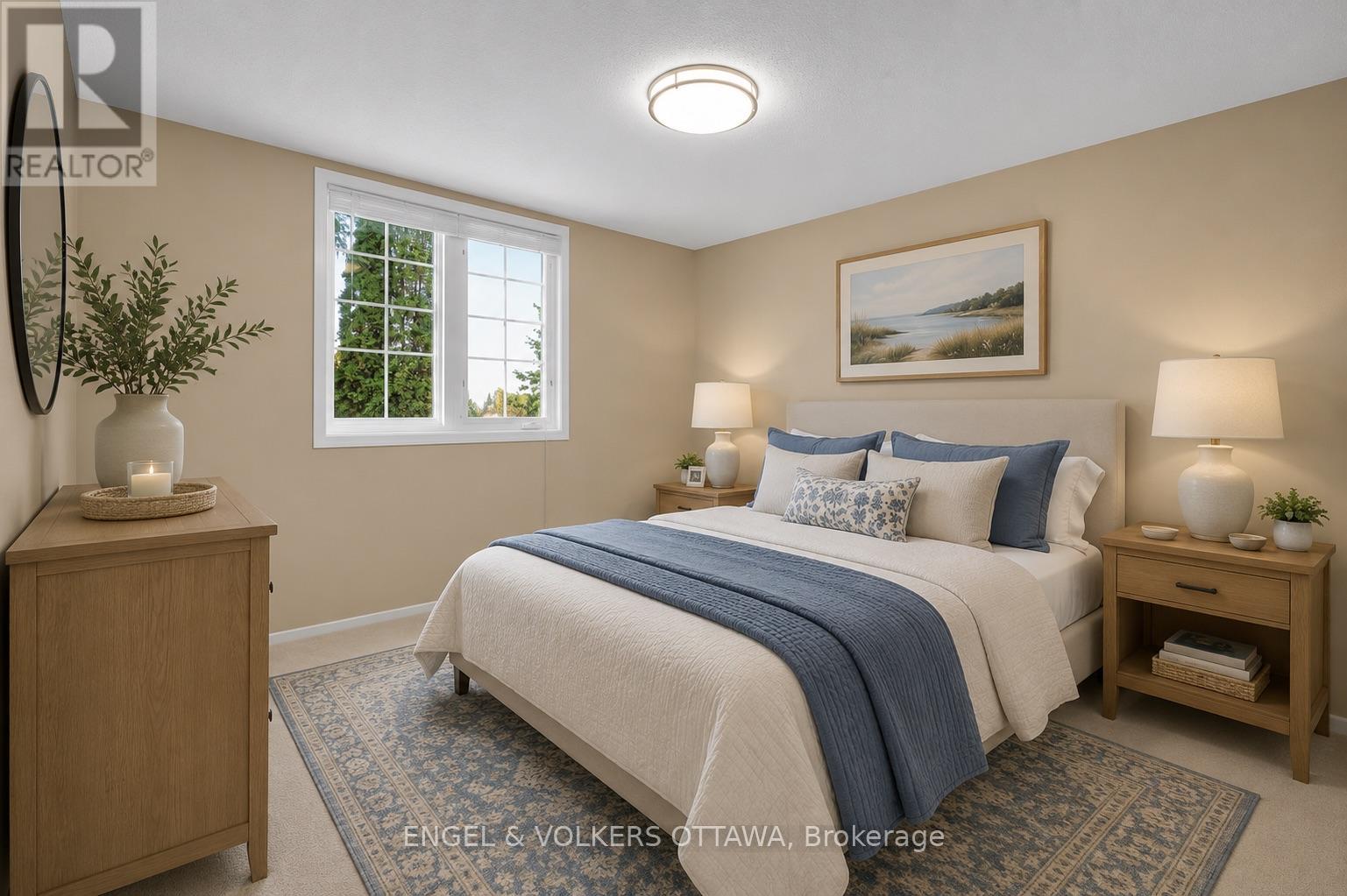 28 WEYBRIDGE DRIVE - 34