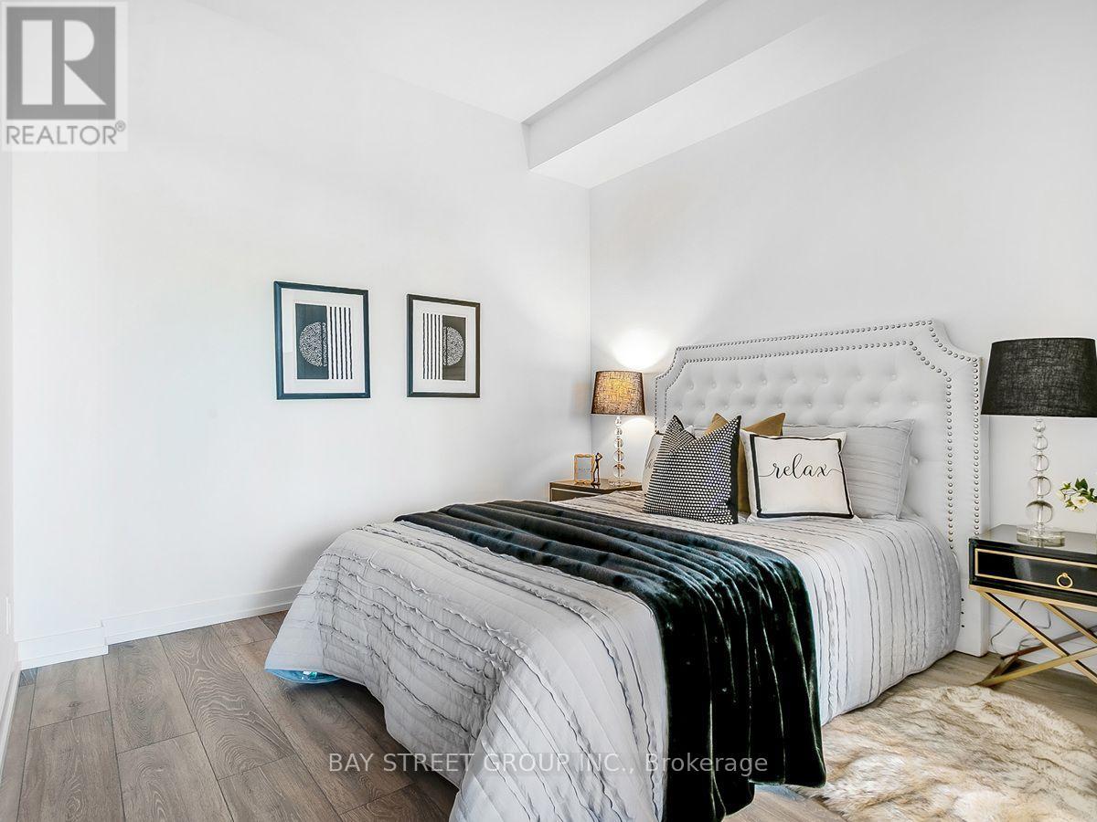 #1812 2020 BATHURST STREET - 9