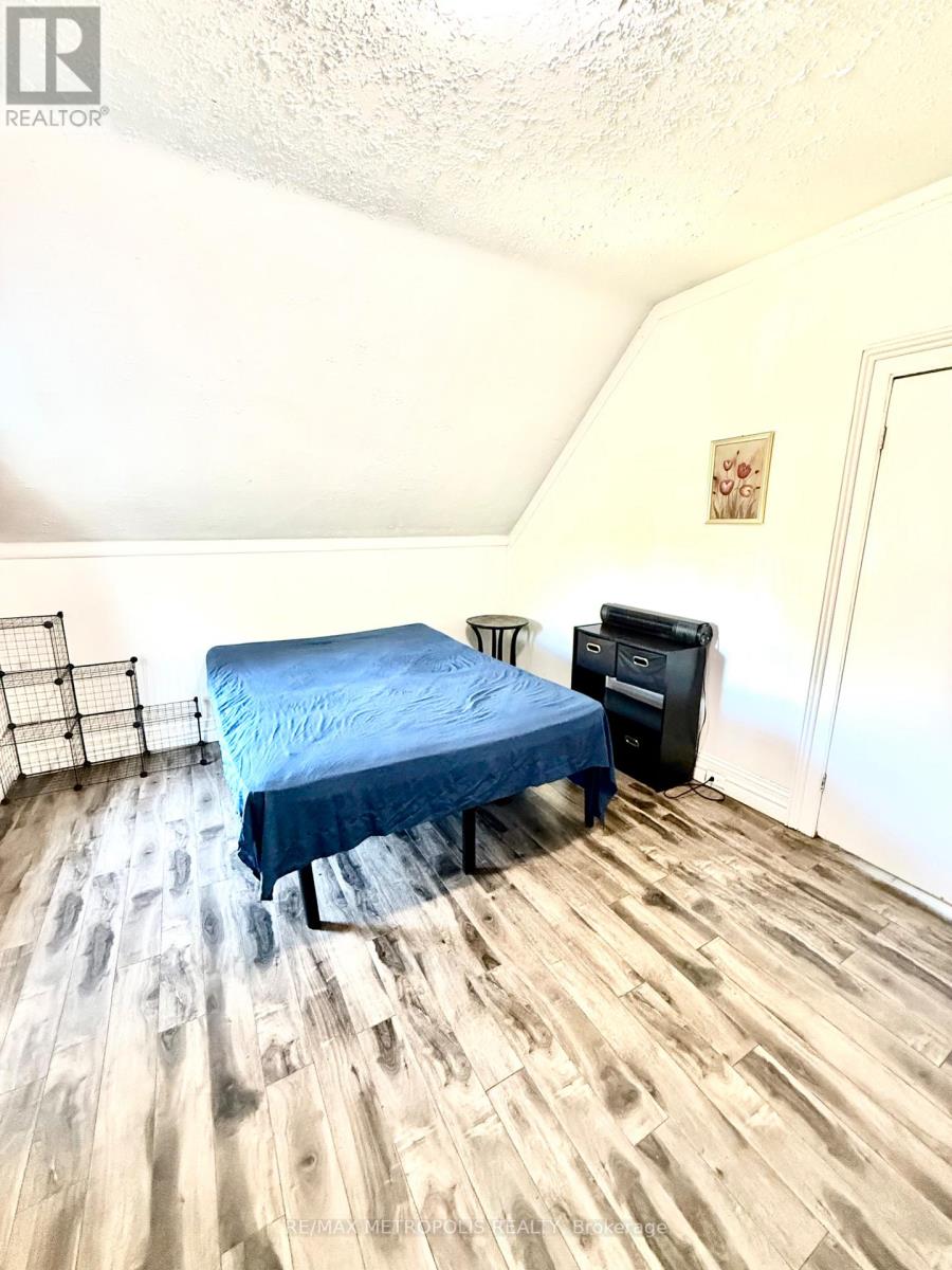 175 CELINA STREET - 24