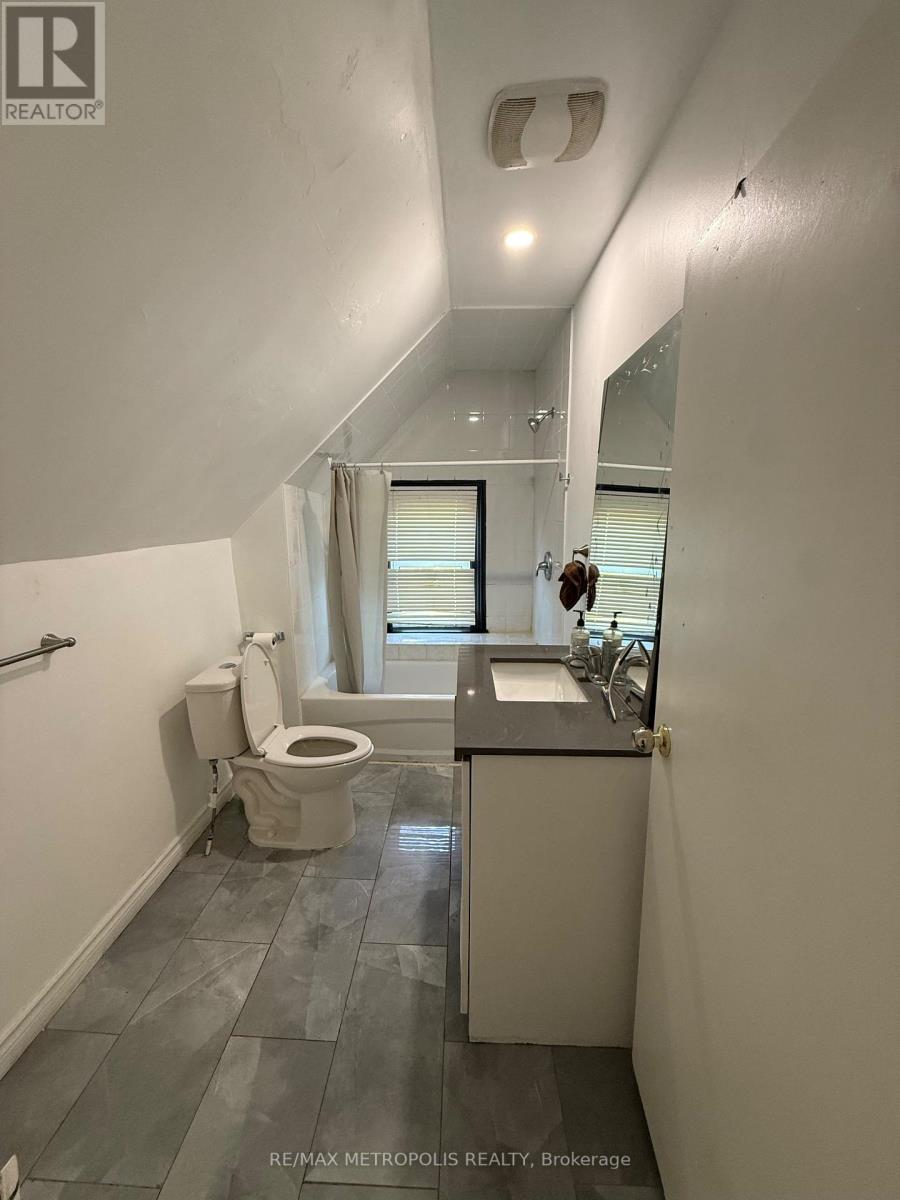 175 CELINA STREET - 28
