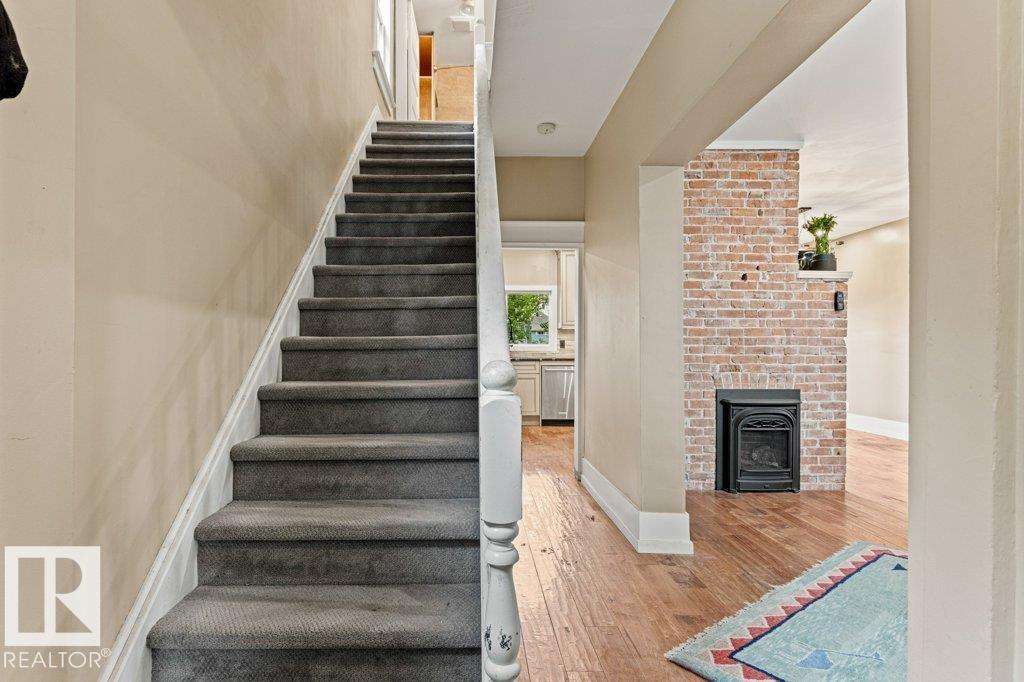 10547 126 Street NW - Photo 16