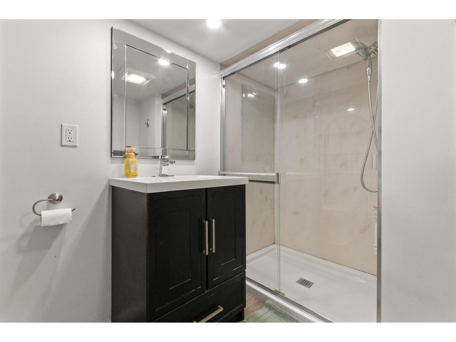 Photo of 46022 CLARKE DRIVE, Chilliwack Proper East 25