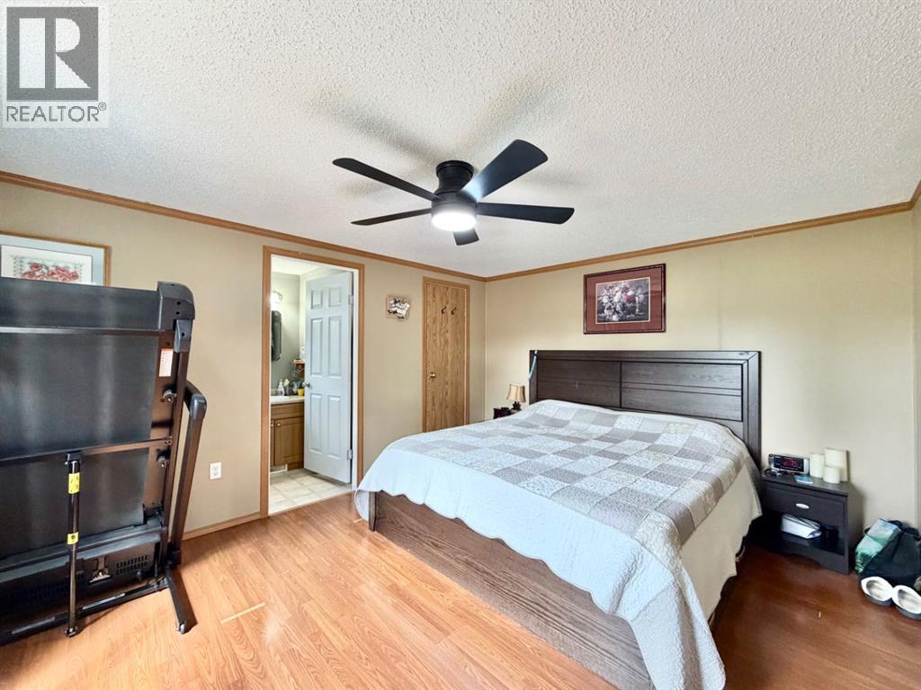4612 48 Street - 17