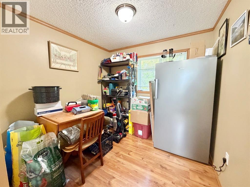 4612 48 Street - Photo 8