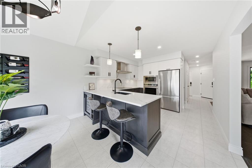 19 BOULDER Crescent - Image 6