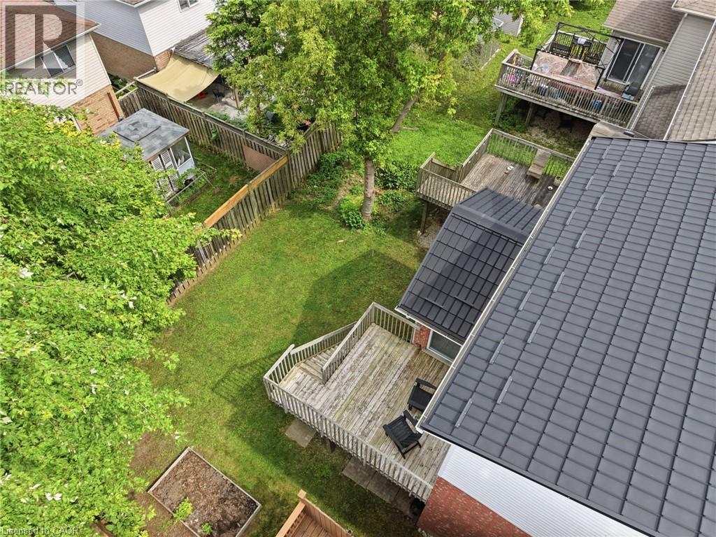 19 BOULDER Crescent - Image 36