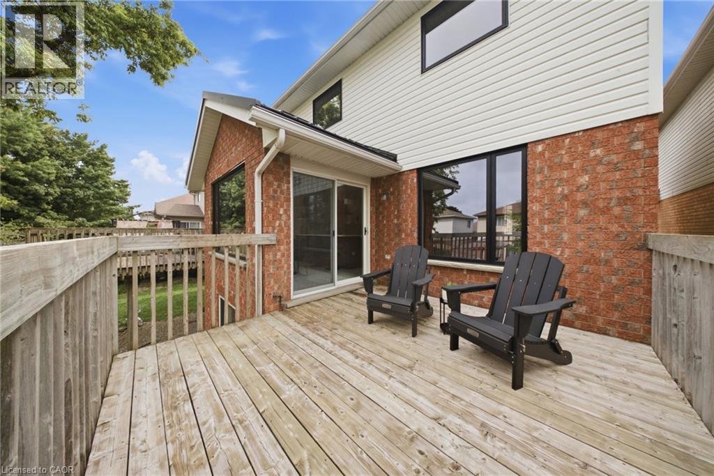 19 BOULDER Crescent - Image 31