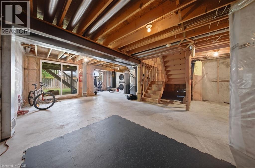 19 BOULDER Crescent - Image 30