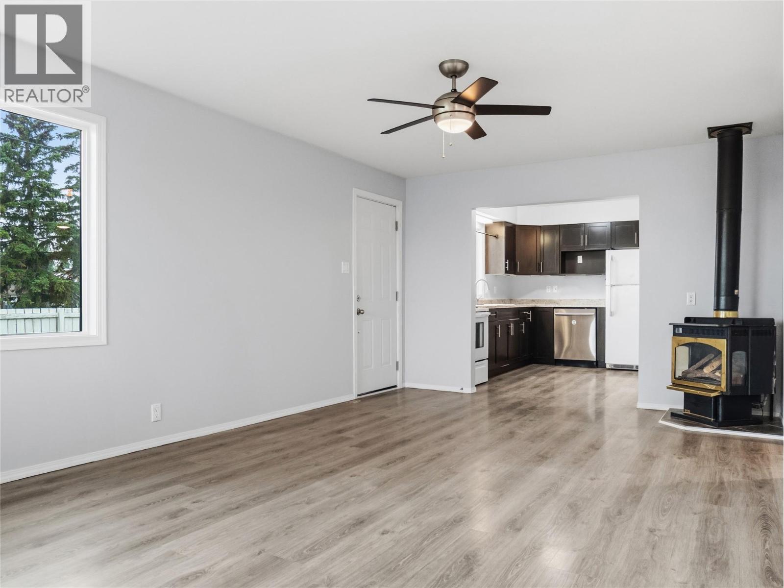 9721 2 Street - Image 14