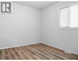 9721 2 Street, Dawson Creek, BC V1G3K8 Photo 29