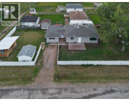 9721 2 Street, Dawson Creek, BC V1G3K8 Photo 35