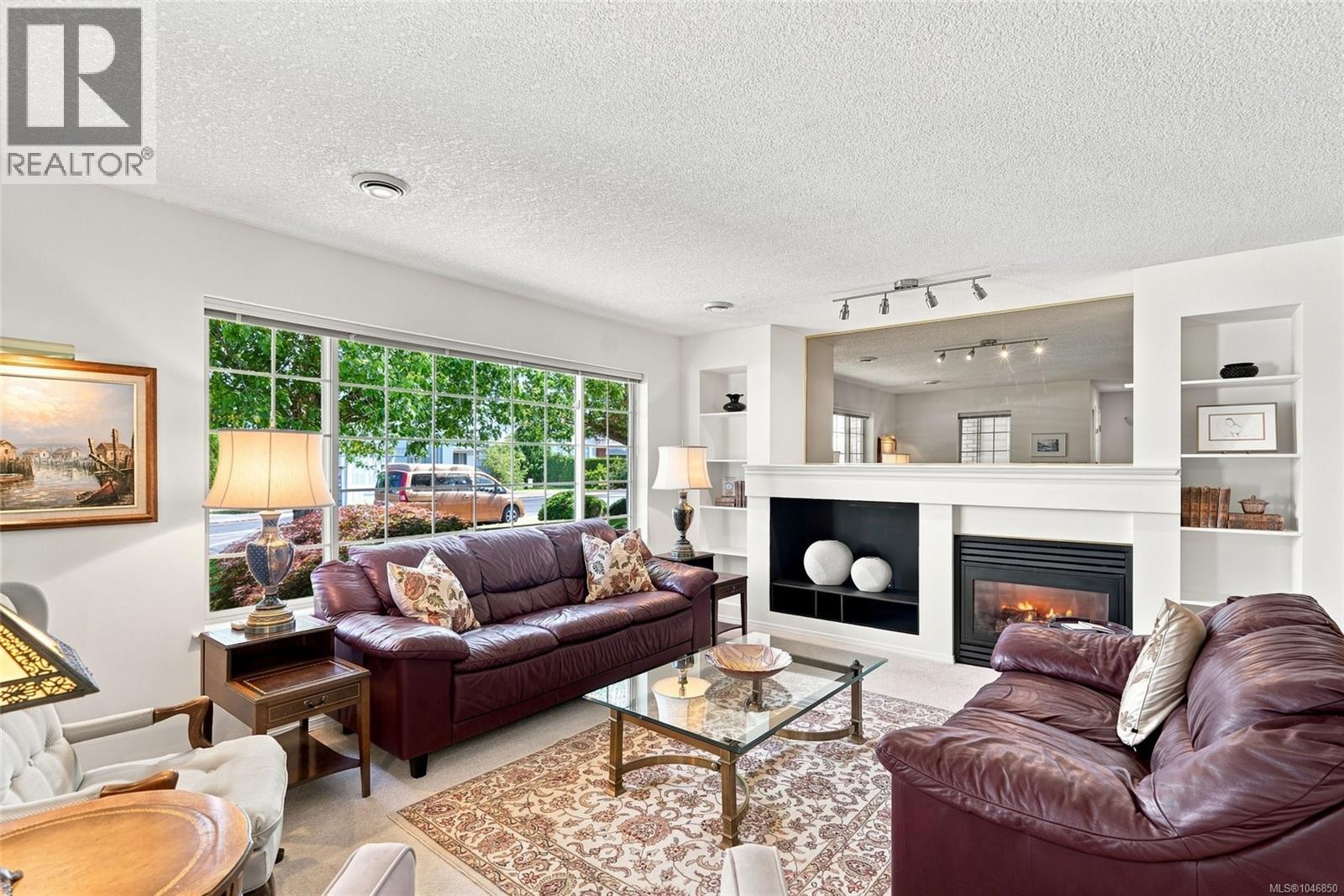 258 Mulberry Pl - 2