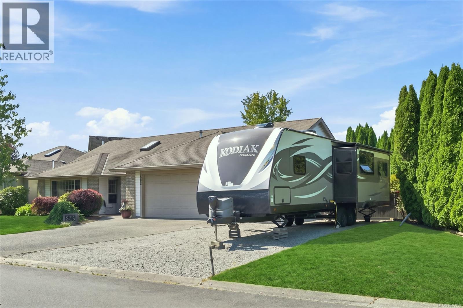 258 Mulberry Pl - Image 11