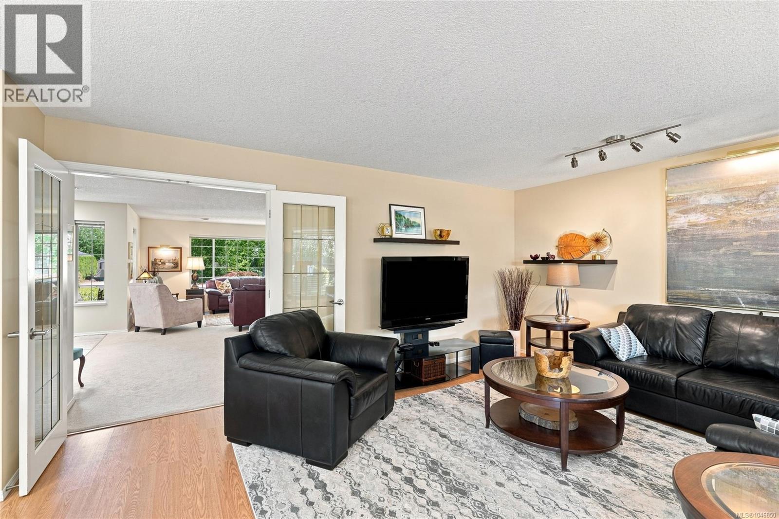 258 Mulberry Pl - Image 18