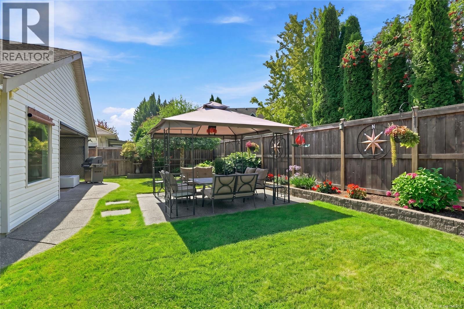 258 Mulberry Pl - Image 30