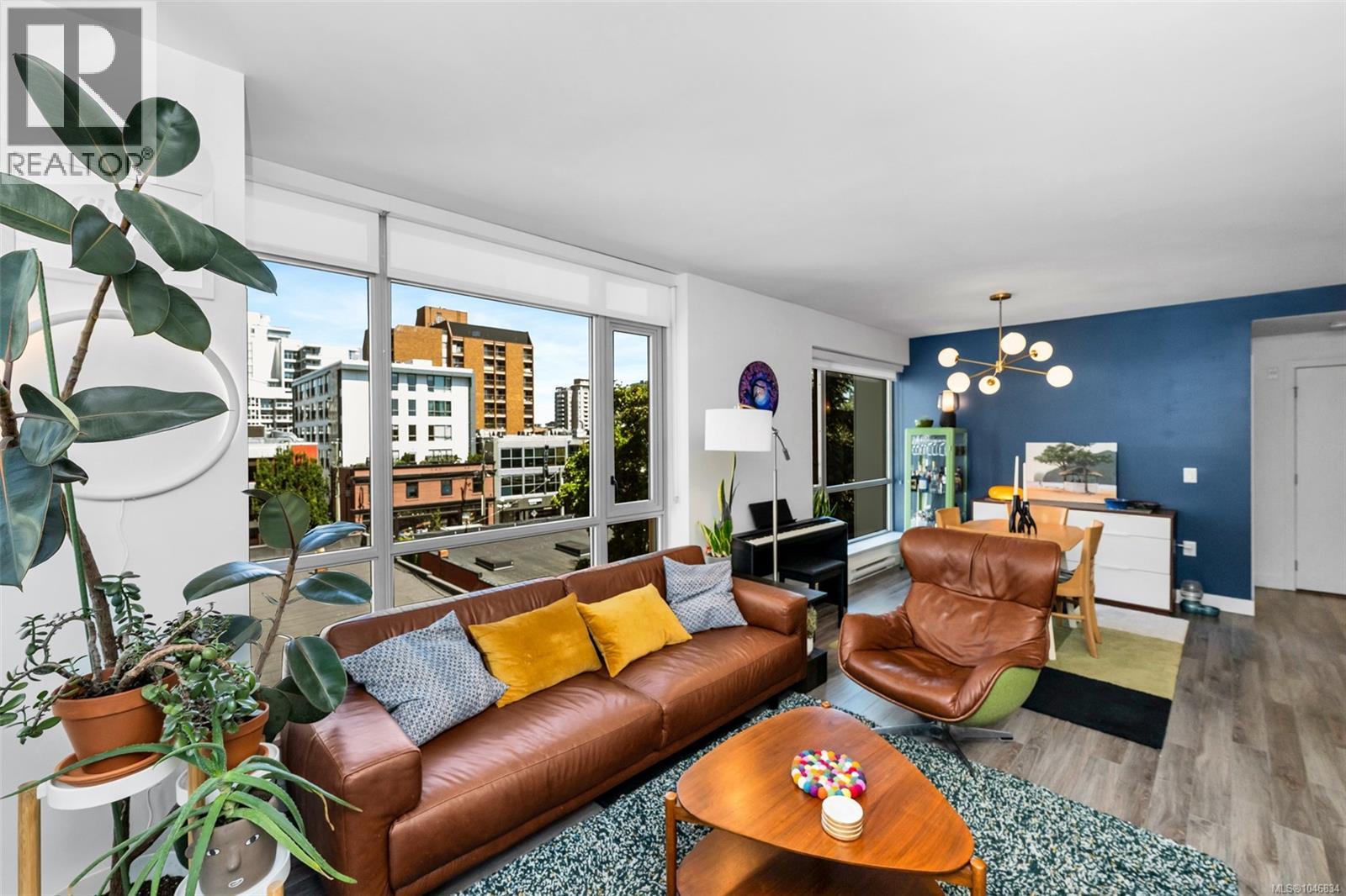 402 838 Broughton Street, Victoria