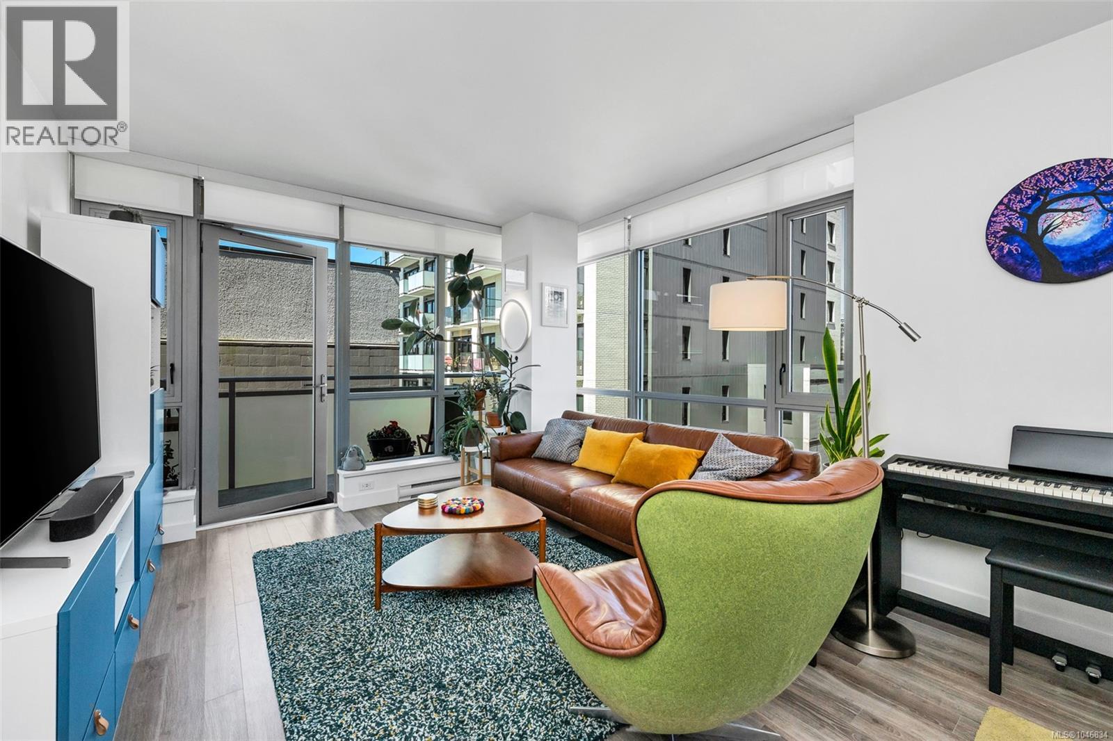 402 838 Broughton Street, Victoria