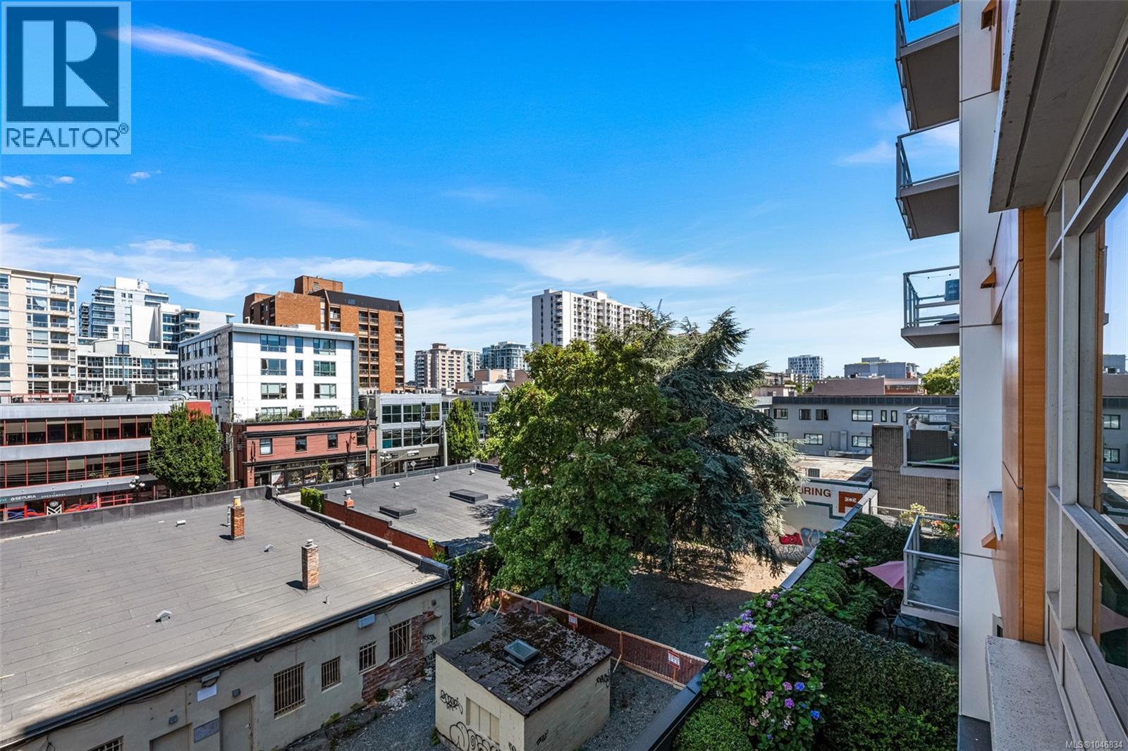 402 838 Broughton Street, Victoria