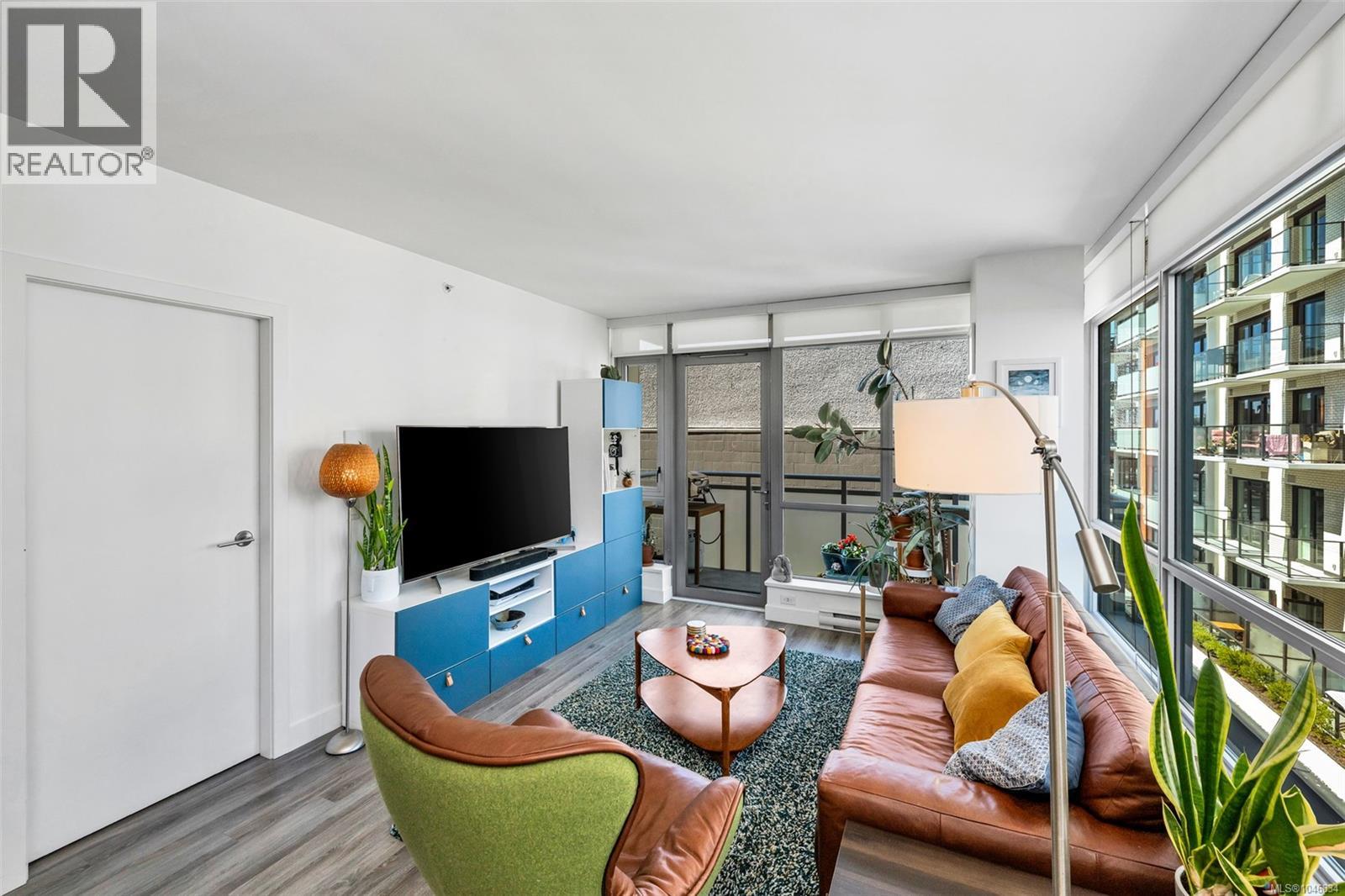 402 838 Broughton Street, Victoria