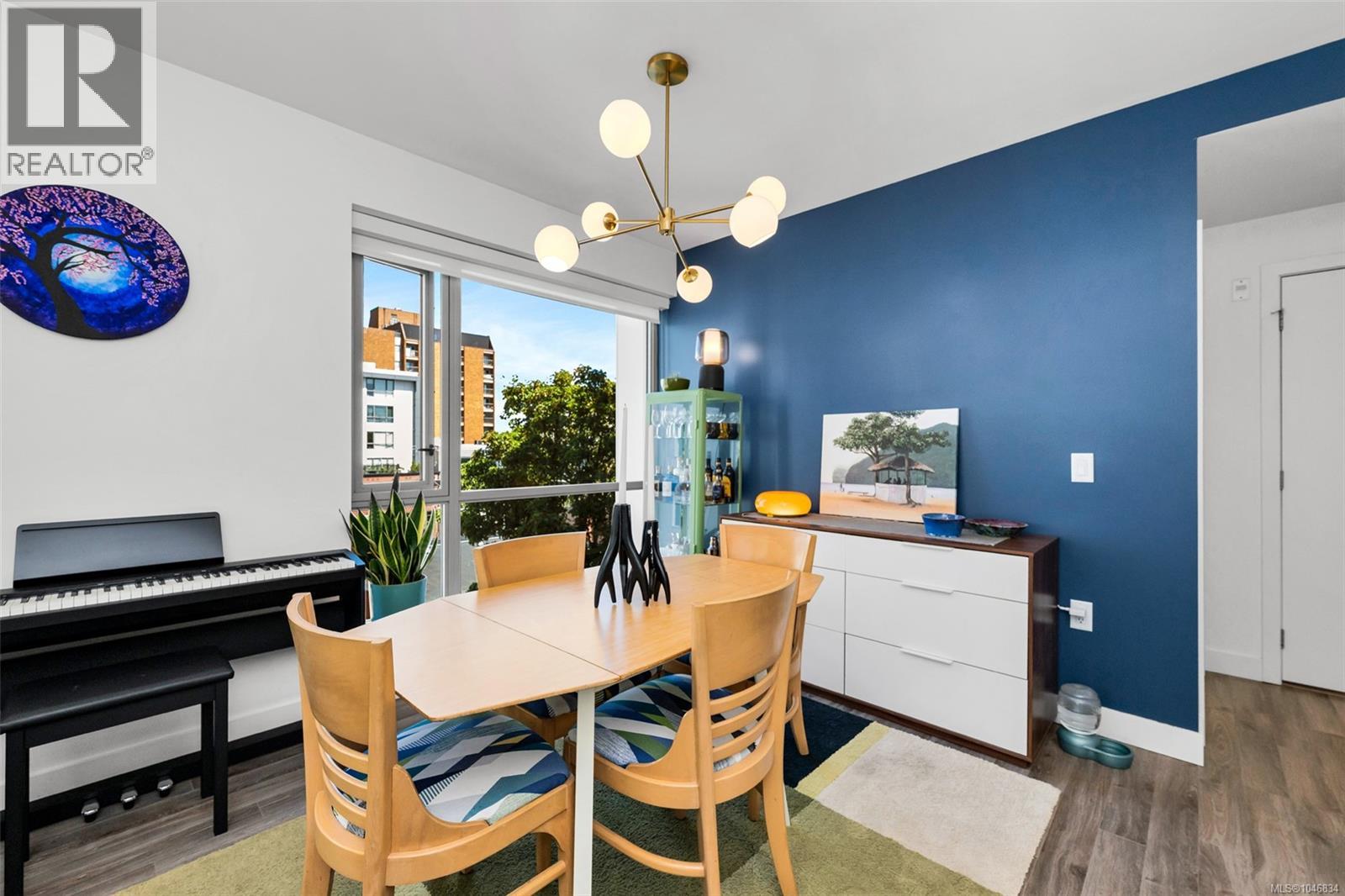 402 838 Broughton Street, Victoria