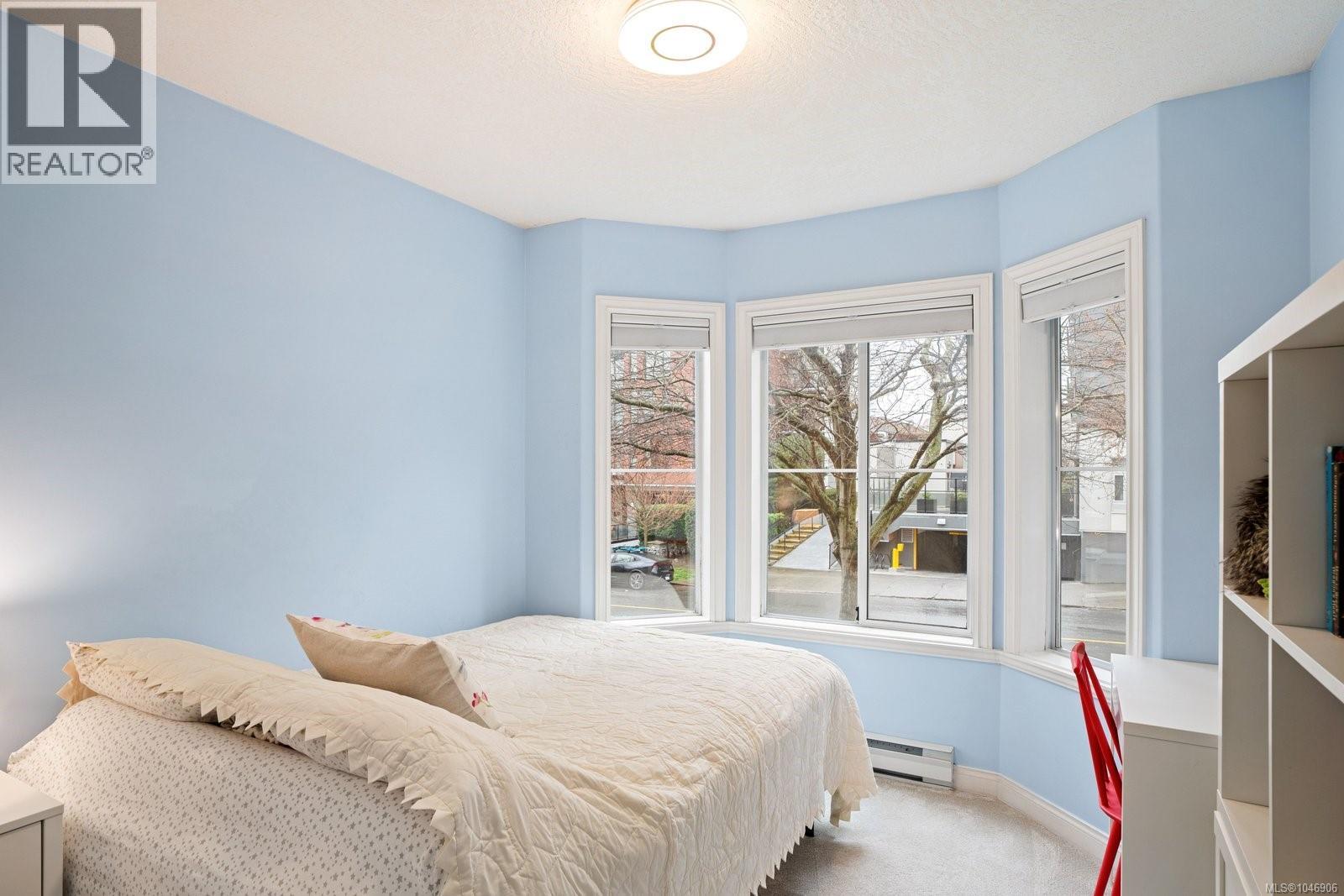 215 405 Quebec Street, Victoria