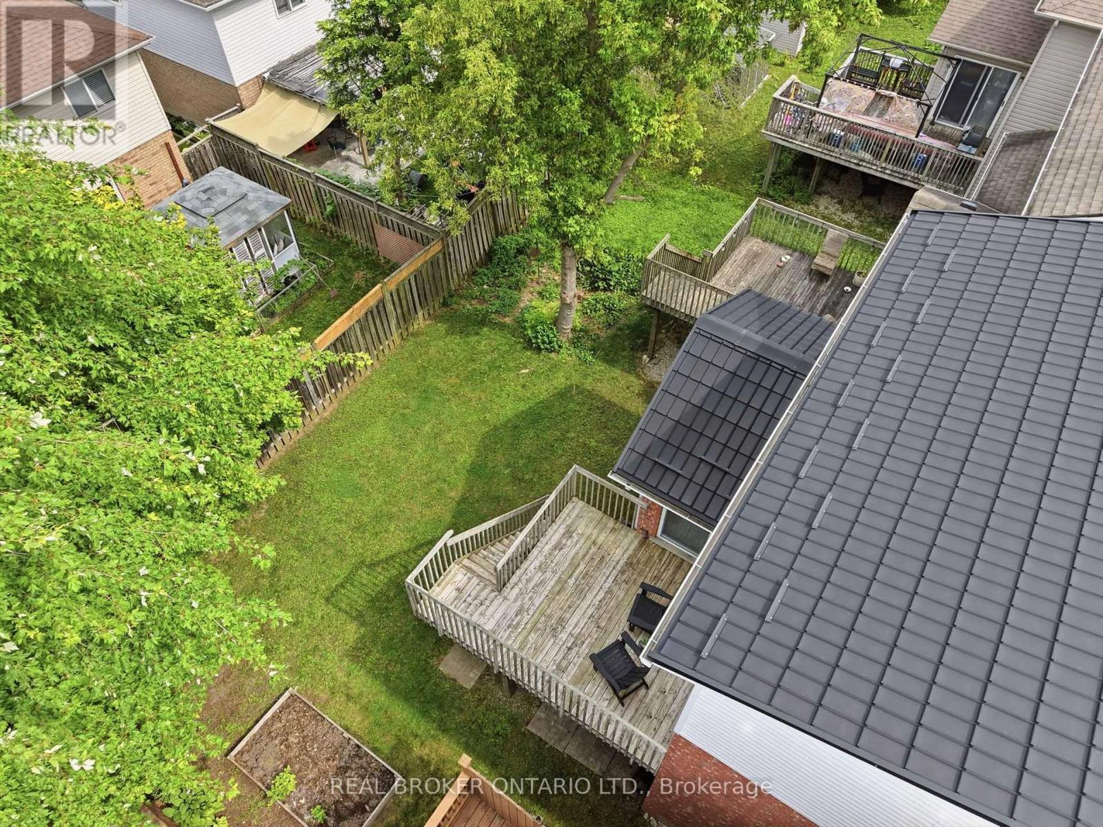 19 BOULDER CRESCENT - Image 36