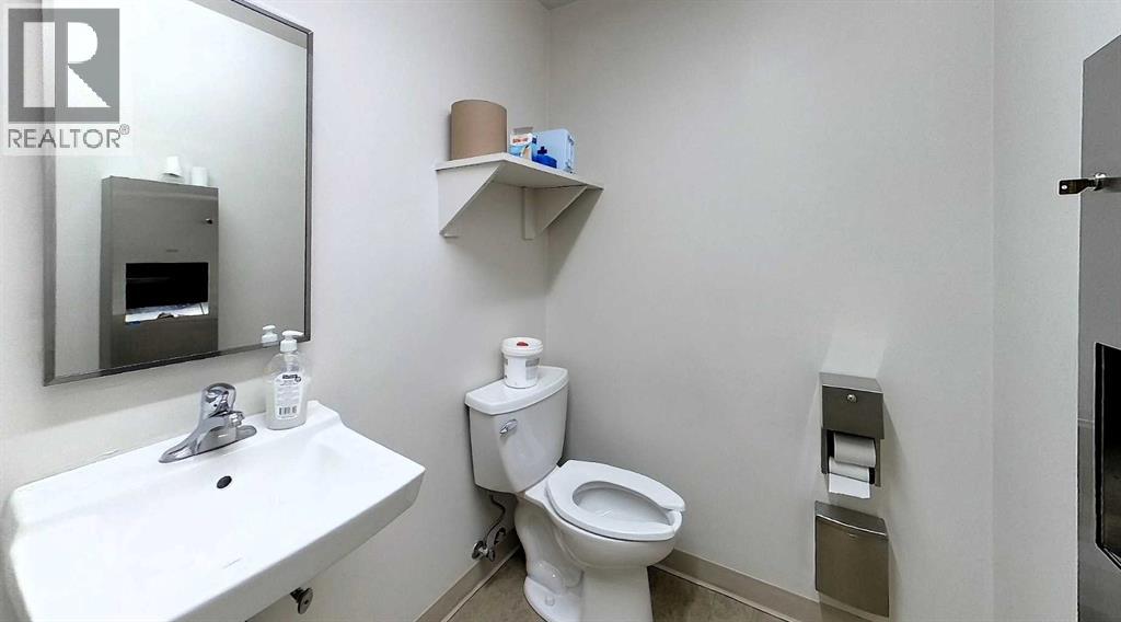 5025 1 Avenue - Photo 37