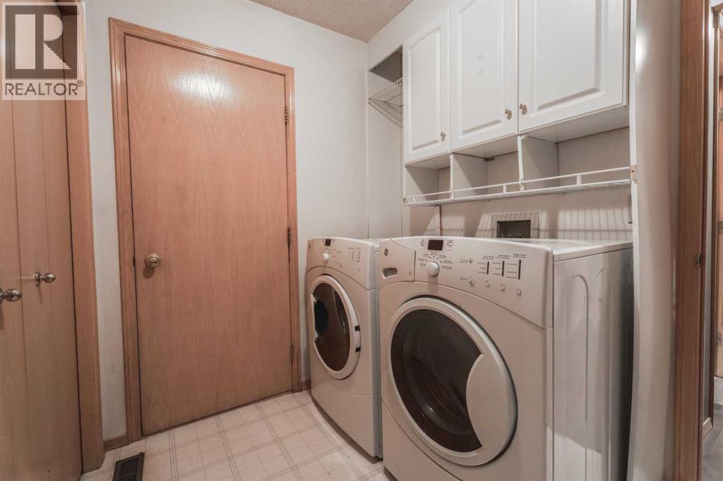 135 Canterbury Court Southwest - Photo 17