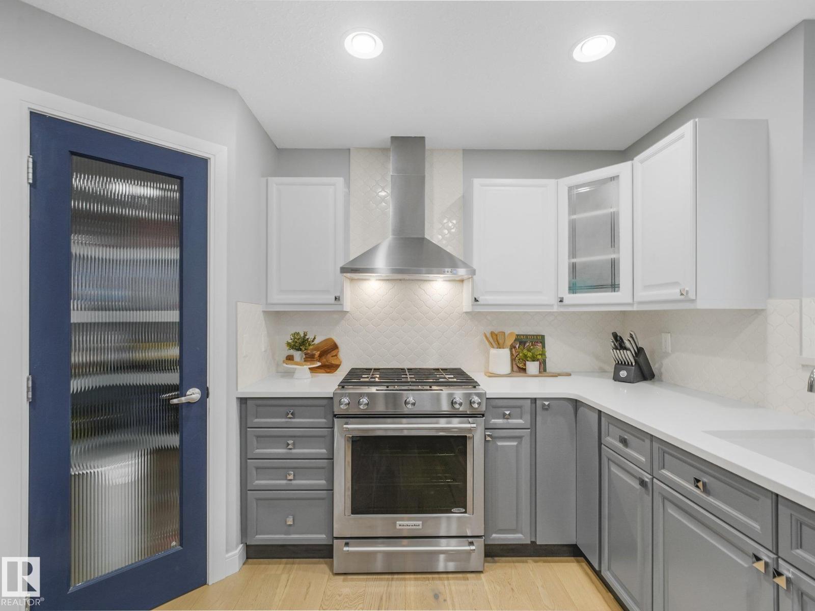 4409 58 ST - 15