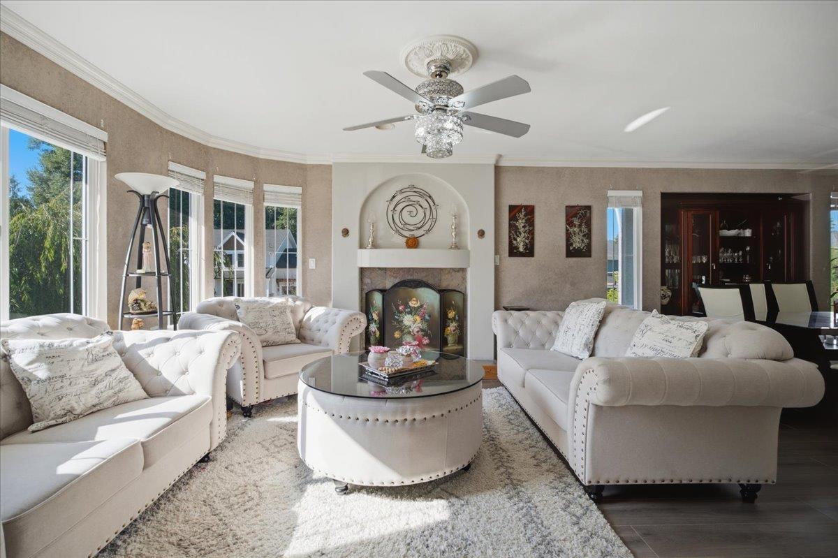 6 Bed, 4 Bath House for Sale in Mission – 8351 MILLER CRESCENT, Mission – MLS# R3153208 - Image 9