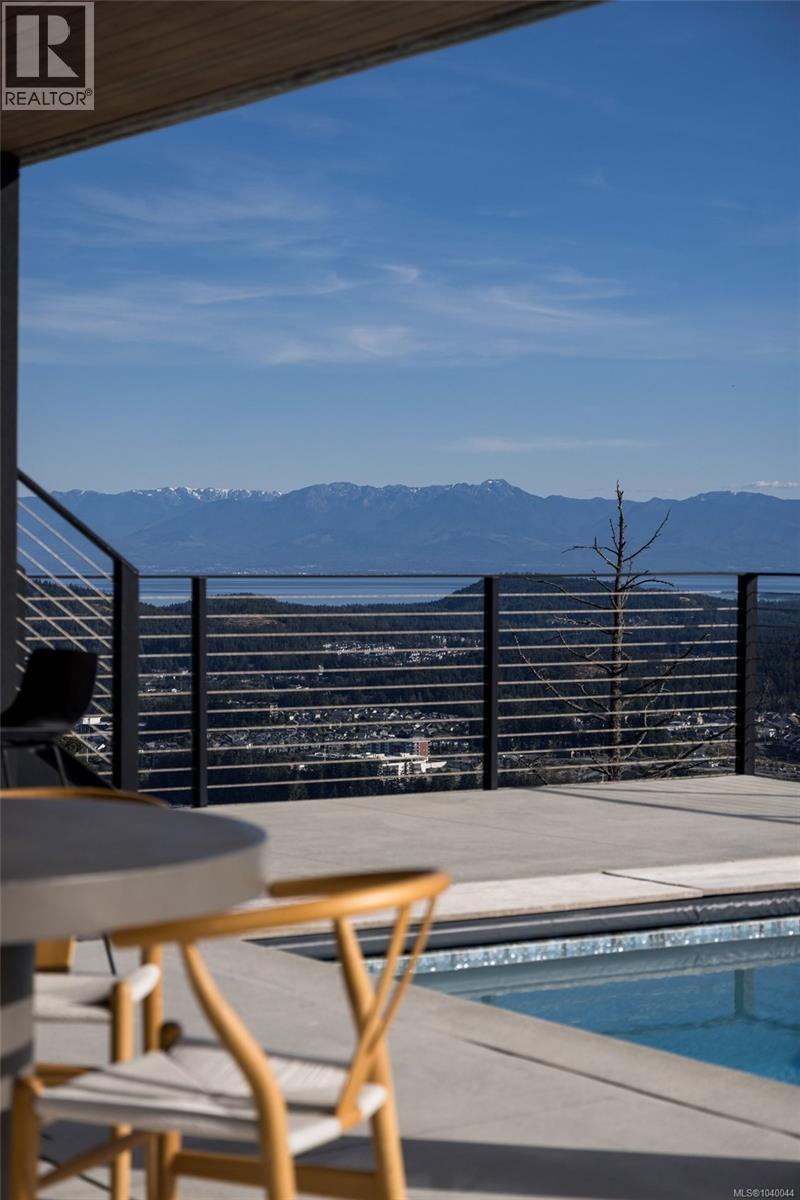2029 Pinehurst Terr - Image 43