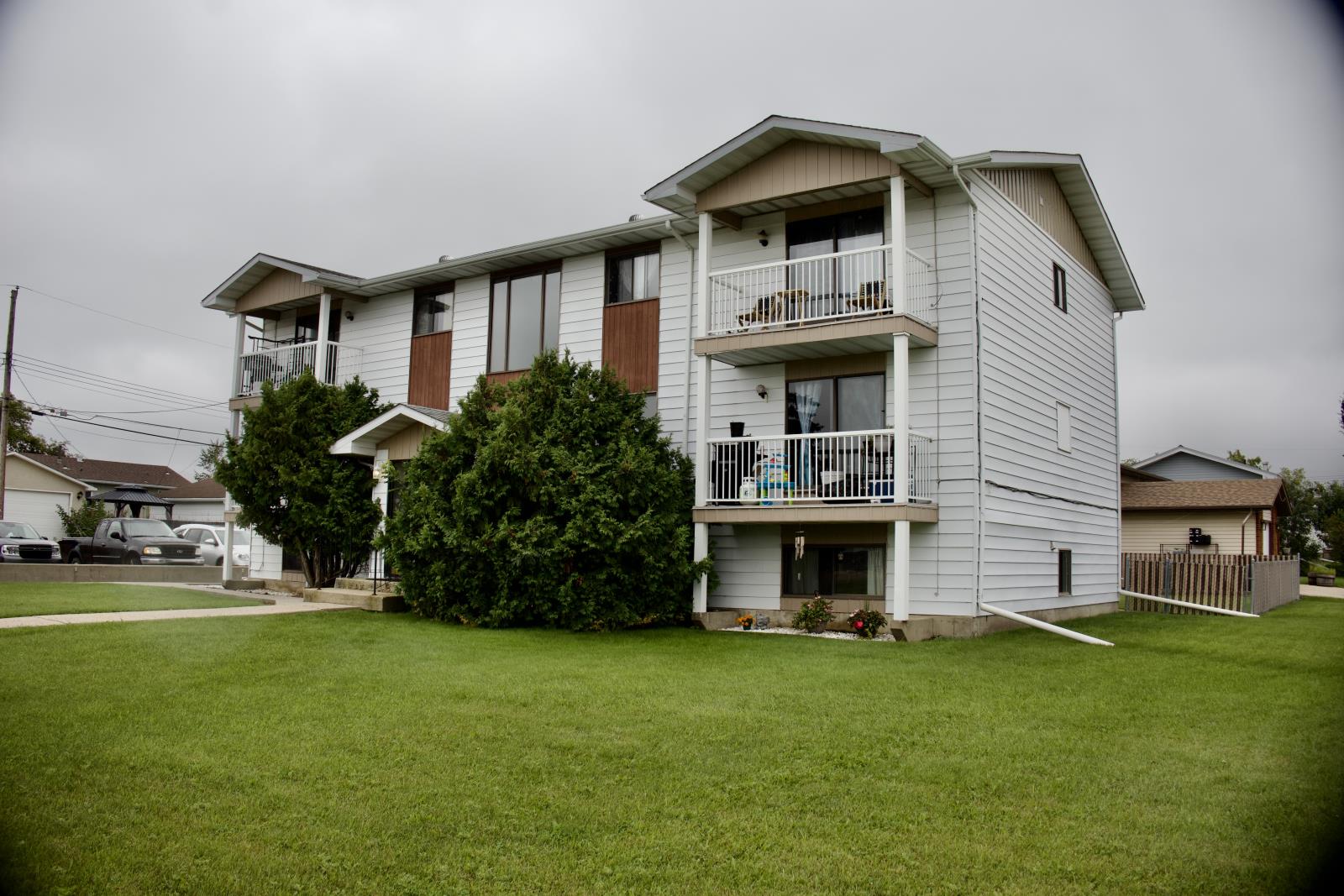 Barrhead, AB, T7N 1M9