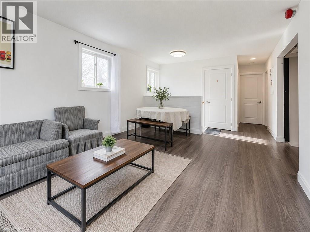 #15 119 CEDAR Street S - 7