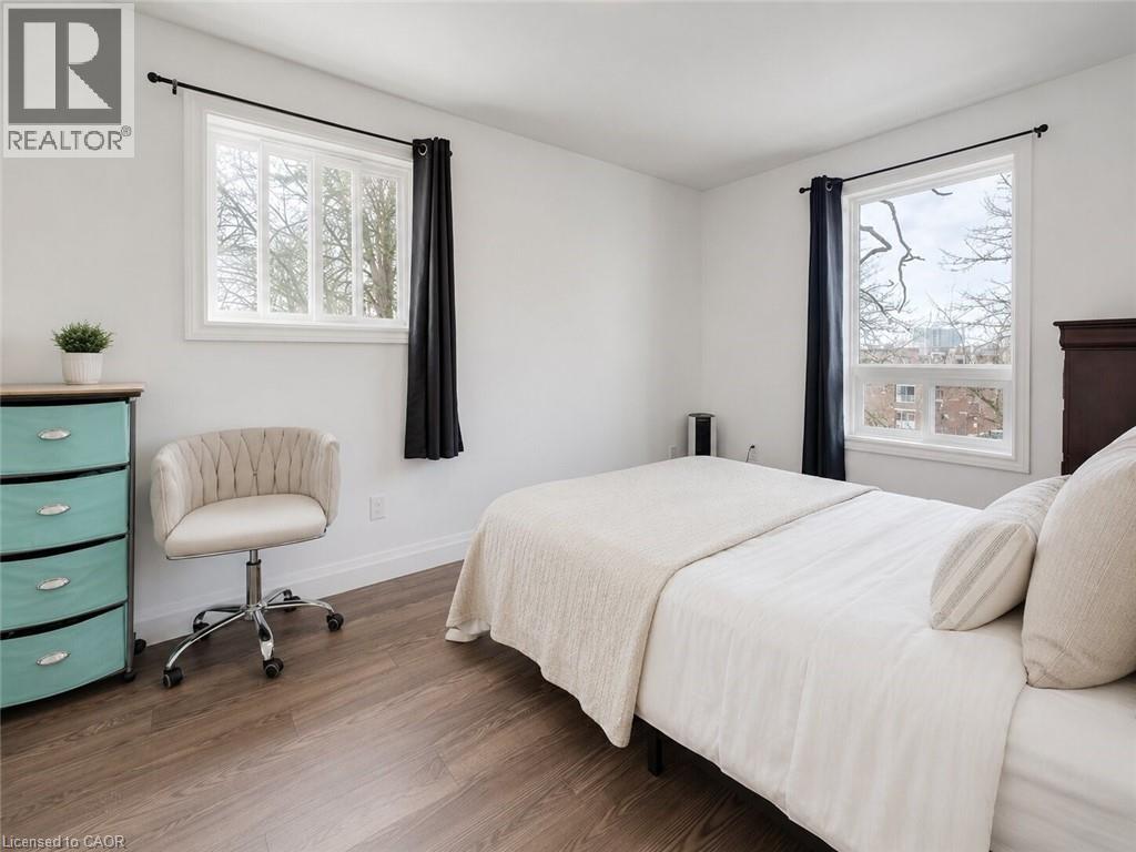 #15 119 CEDAR Street S - 12