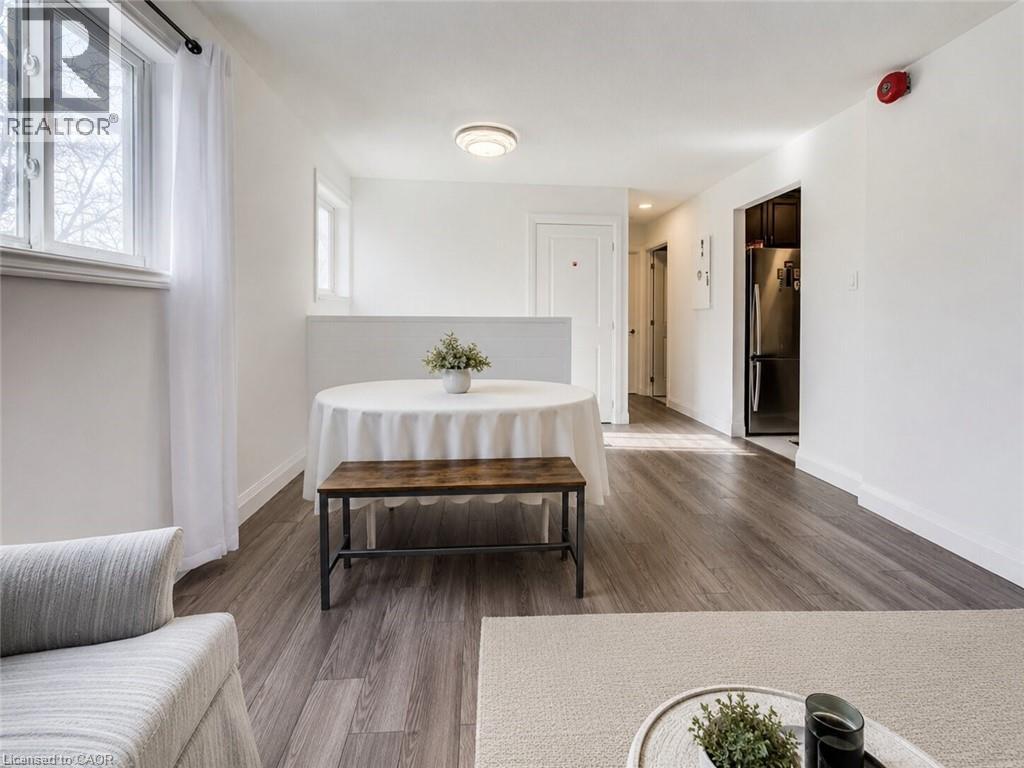 #15 119 CEDAR Street S - 8