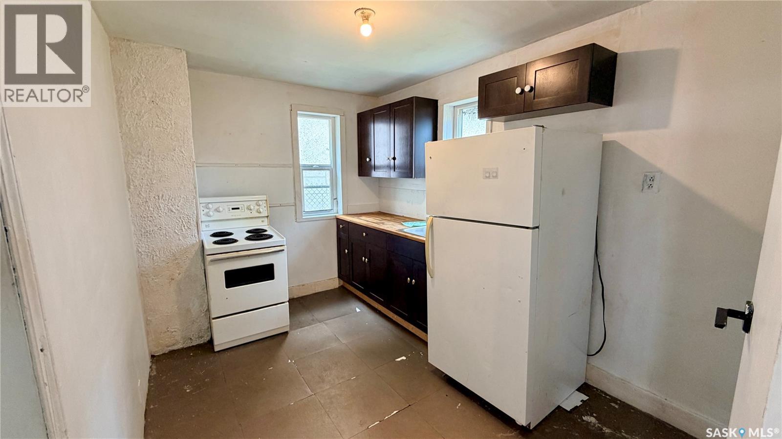 310 6th STREET E - 4