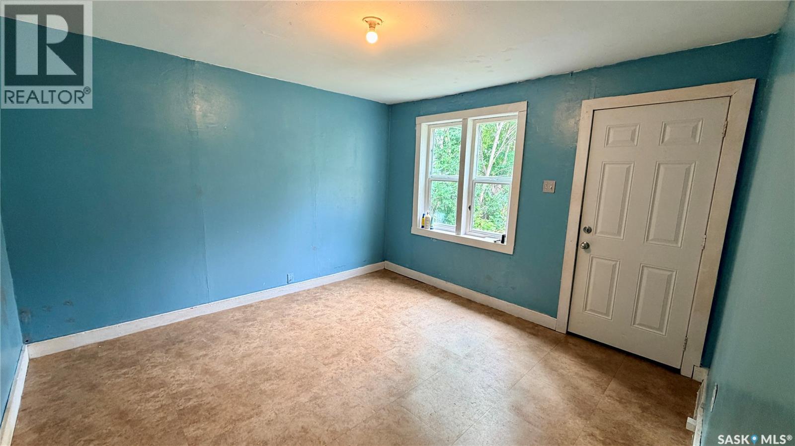 310 6th STREET E - 2