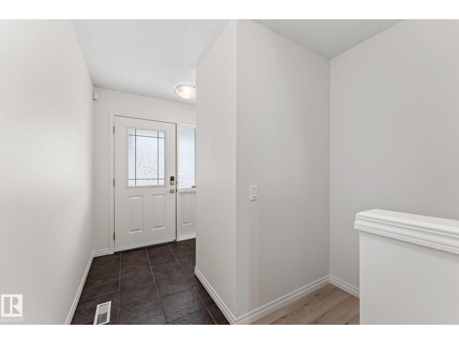 12523 171 Avenue NW - Photo 5