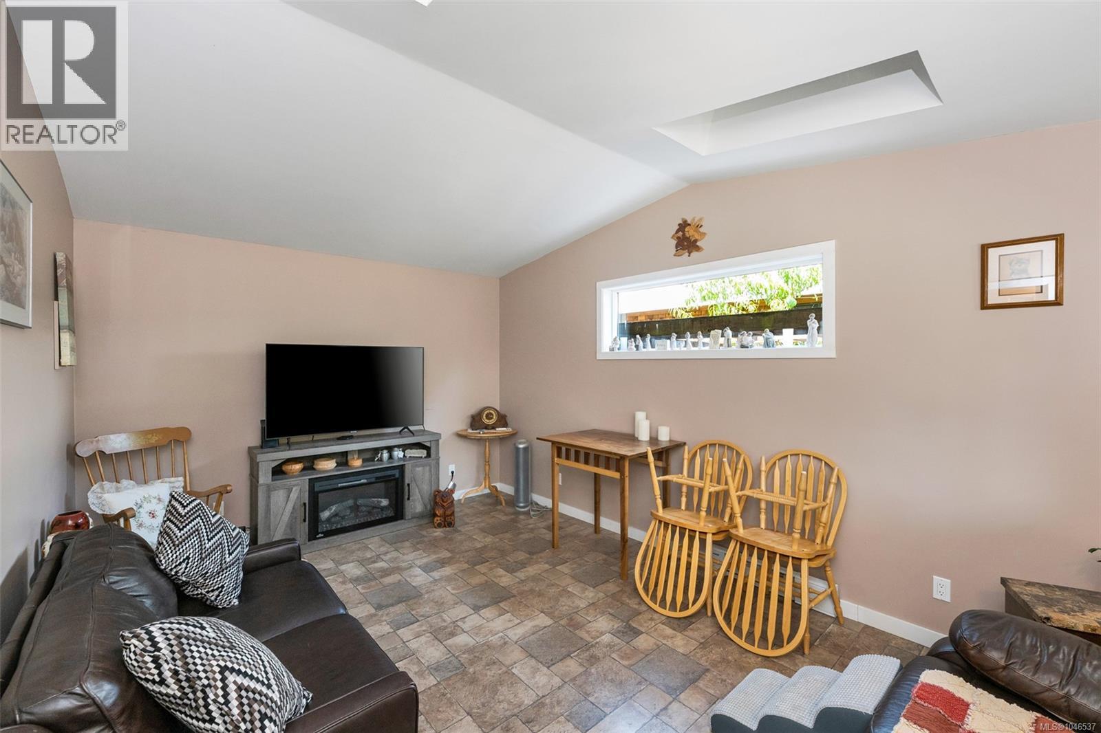 171 MacDonald Rd - 28