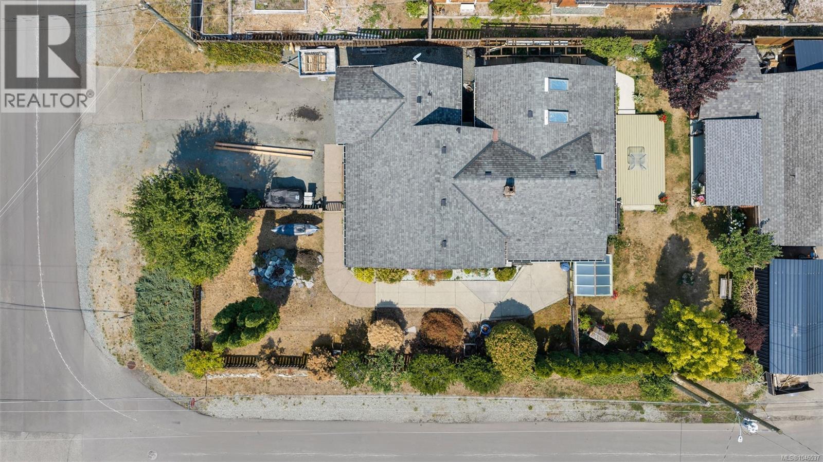 171 MacDonald Rd - 58