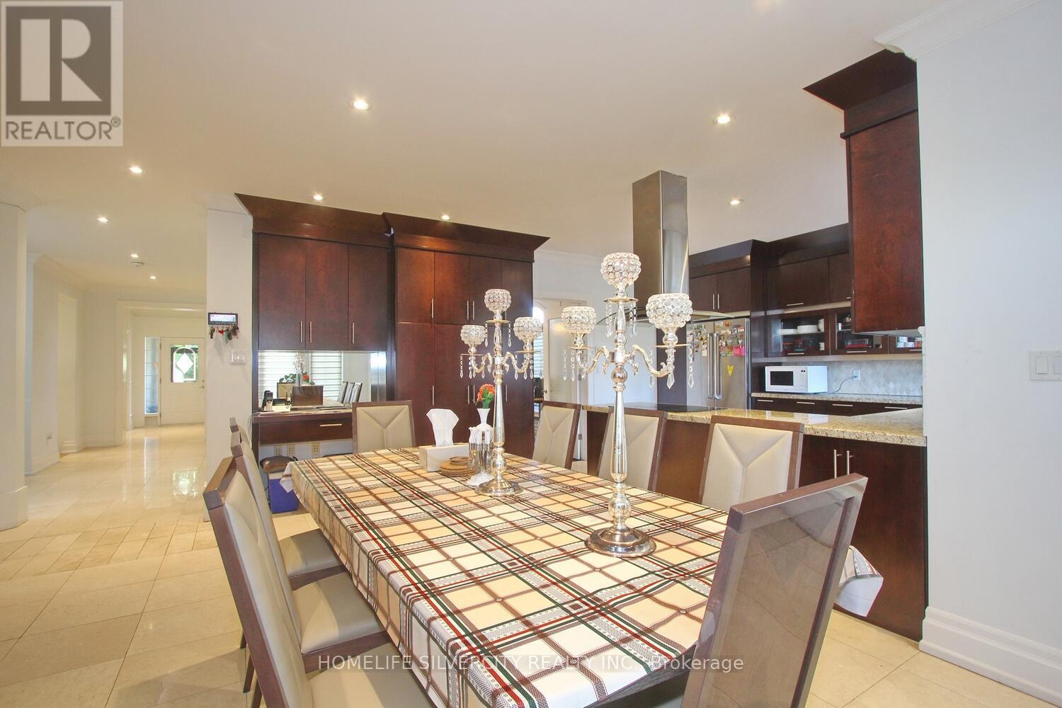 4 BYNG AVENUE - 12
