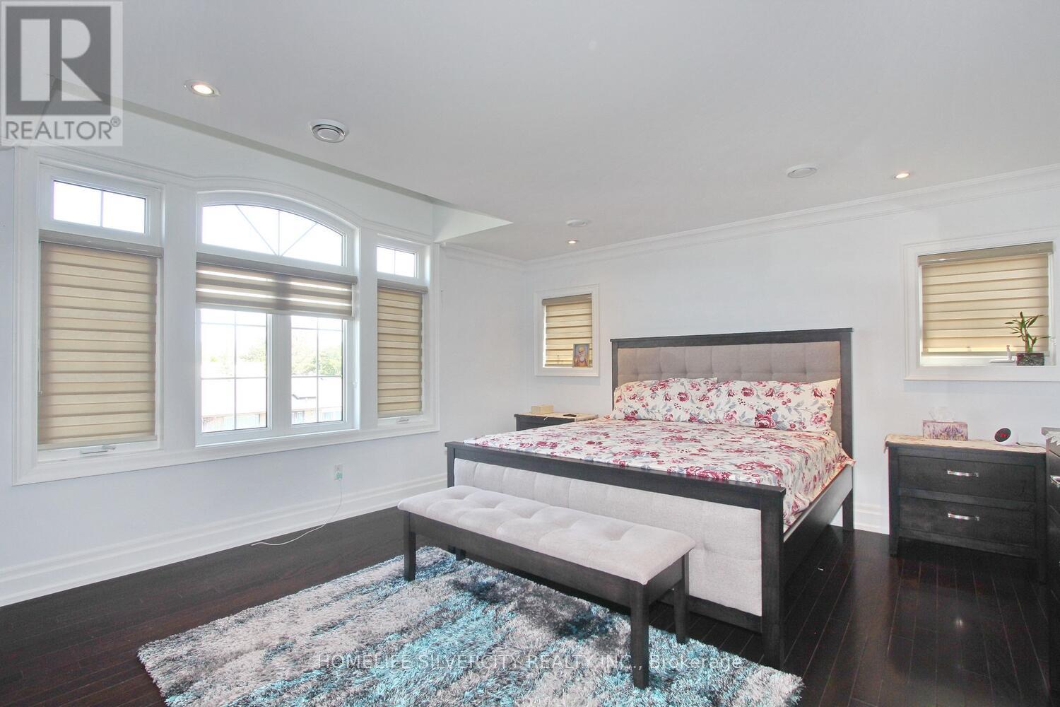 4 BYNG AVENUE - 18