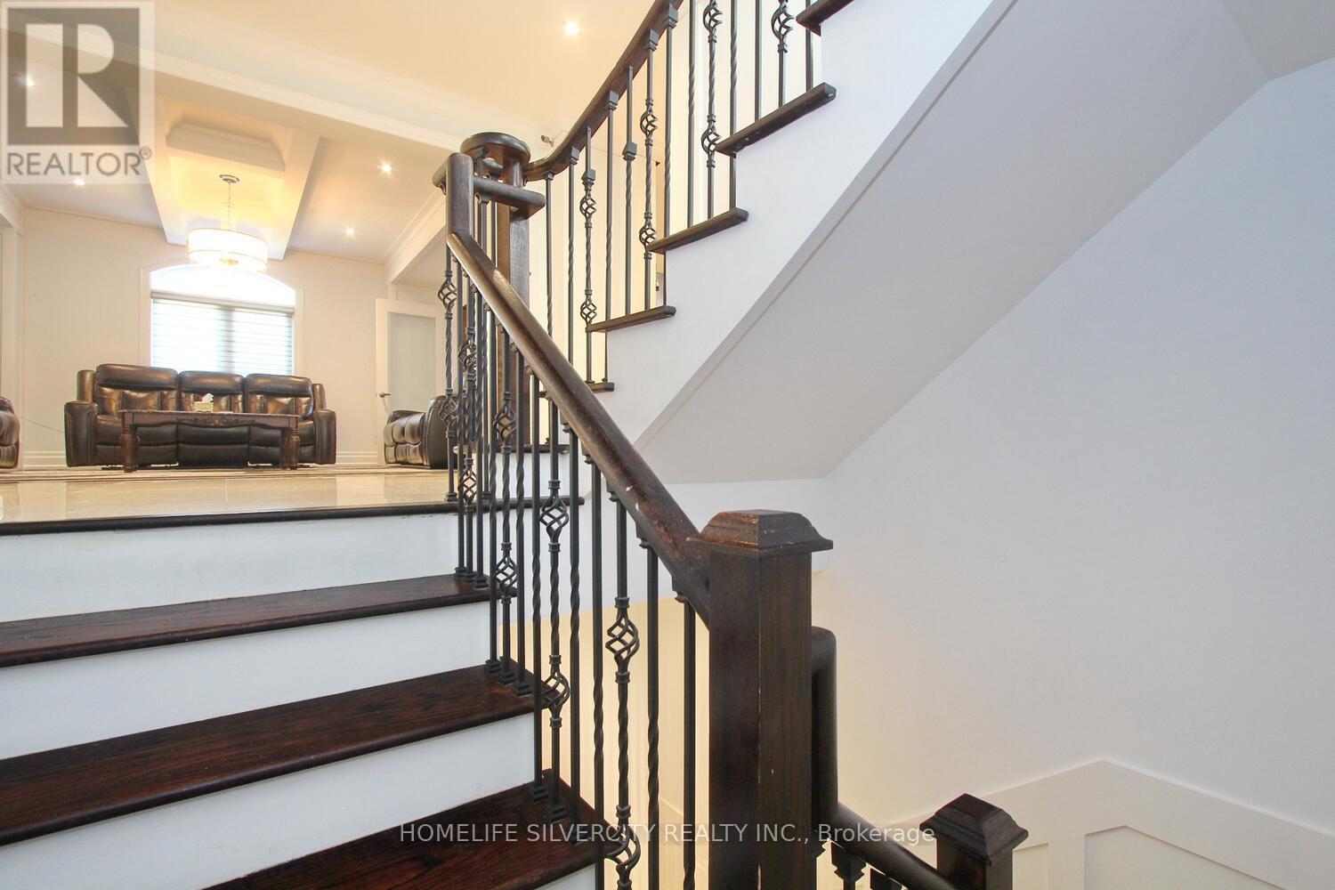 4 BYNG AVENUE - 35