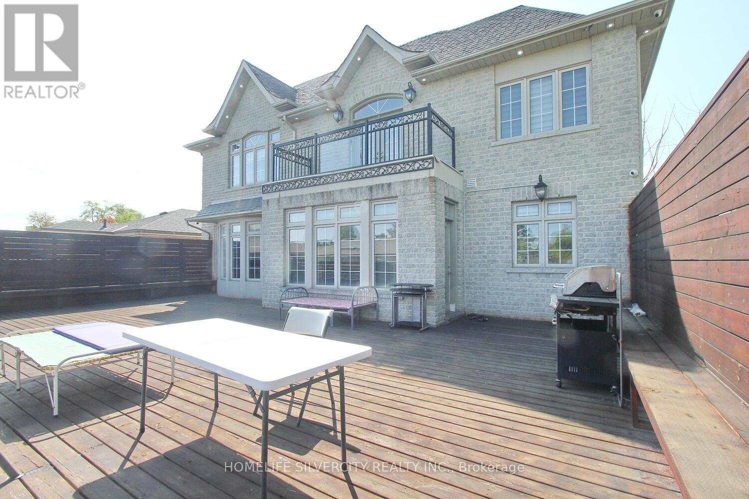 4 BYNG AVENUE - 50