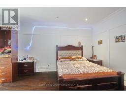 4 Byng Avenue, Toronto, ON M9W2M9 Photo 16