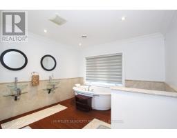 4 Byng Avenue, Toronto, ON M9W2M9 Photo 22