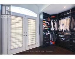 4 Byng Avenue, Toronto, ON M9W2M9 Photo 23
